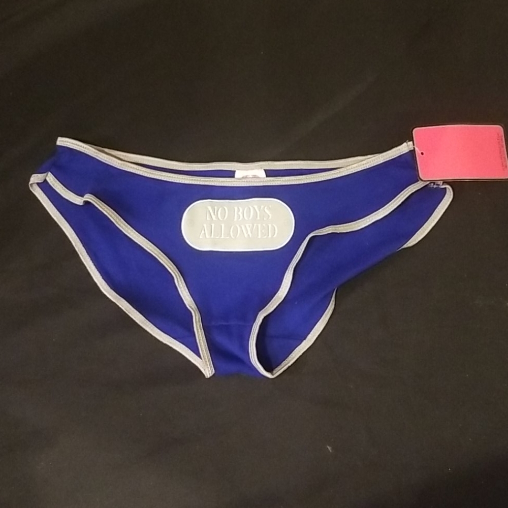 No Boys Allowed Panties Bikini med